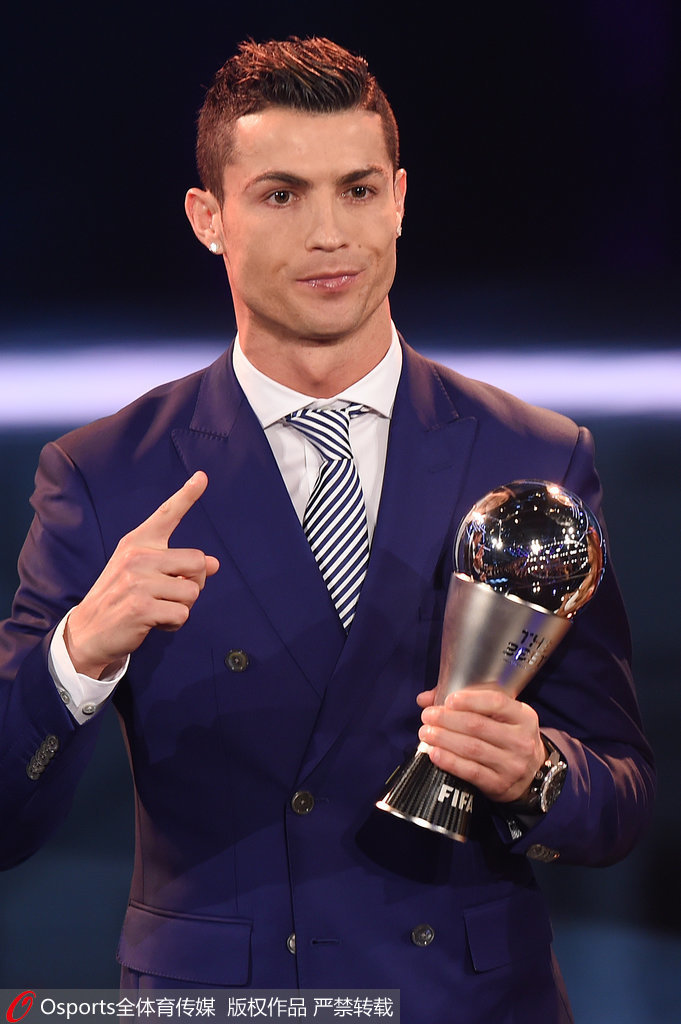 紧张与深夜会议……哈维·阿隆索的未来悬而未决