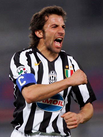 英超半场：泰特、威尔逊破门，维卡里奥送空门，热刺2-0富勒姆（英超半场战报：泰特、威尔逊进球，维卡里奥失误送空门，热刺2-0领先富勒姆）