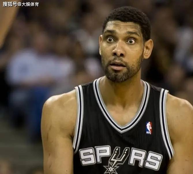 乔纳森-戴维：儒尼尼奥是史上最佳任意球手，他总能将球打进（乔纳森-戴维：儒尼尼奥是历史第一任意球大师，几乎每次都能破门）