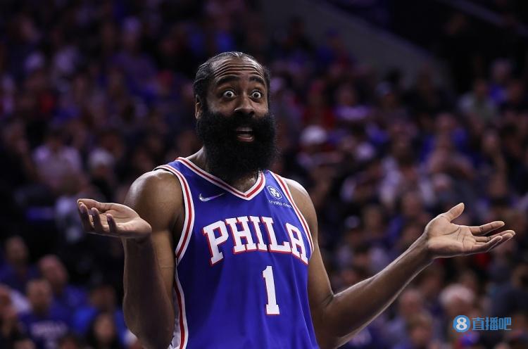 意媒：国米现场考察帕尔马中场贝尔纳韦，考虑让其做恰20替补（意媒：国米现场评估帕尔马中场贝尔纳韦，或将其列为恰20替补人选）