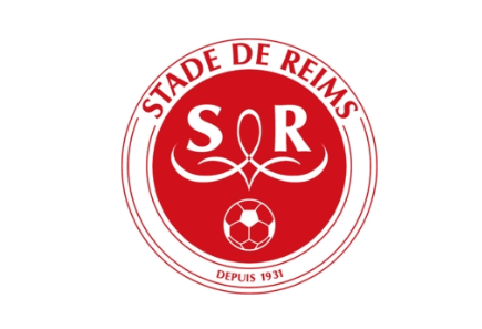 赵丽娜：走了70所学校，女孩踢球屈指可数；想让女孩踢球普及（赵丽娜：走访70校发现踢球女孩凤毛麟角，盼女足参与更普及）